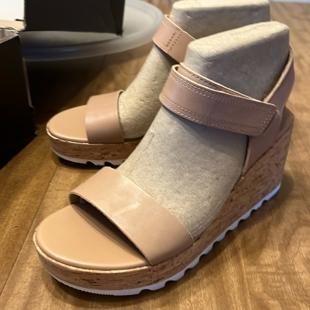 Sorel Cameron Wedge Sandal 7.5/38.5